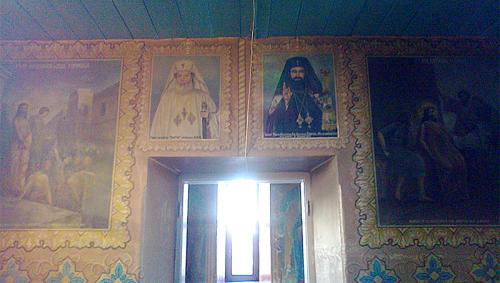 Interiorul bisericii